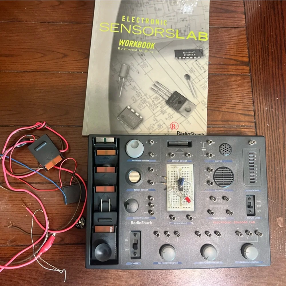 Vintage RadioShack Electronic Sensor Lab Kit